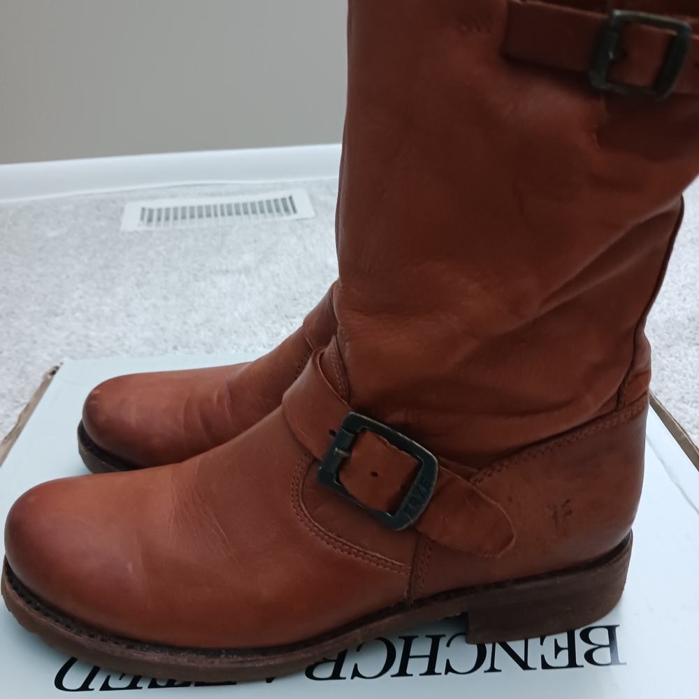 Frye Veronica Shortie Slouch Boot In Whiskey - Picture 2 of 8